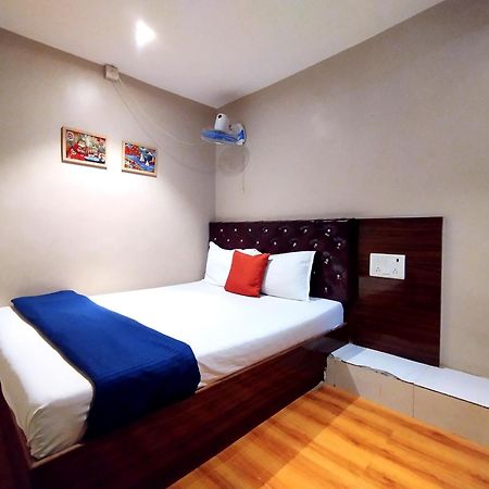 Hotel Aspen Bombay Extérieur photo