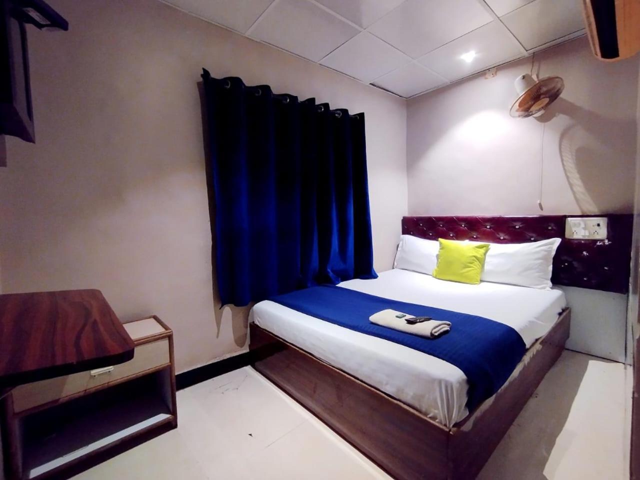 Hotel Aspen Bombay Extérieur photo