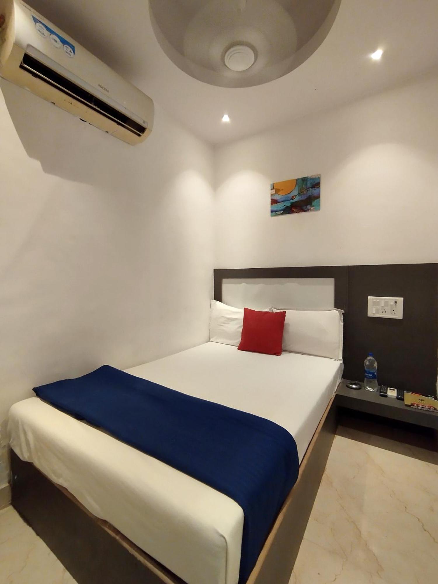 Hotel Aspen Bombay Extérieur photo
